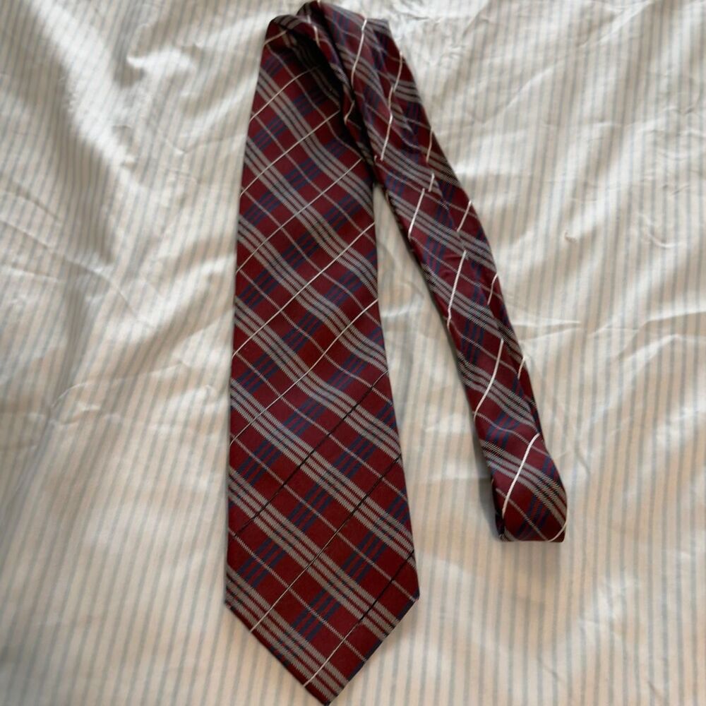 Bill Blass Men's Red, Blue, and White Plaid 100% Silk Necktie #preppy